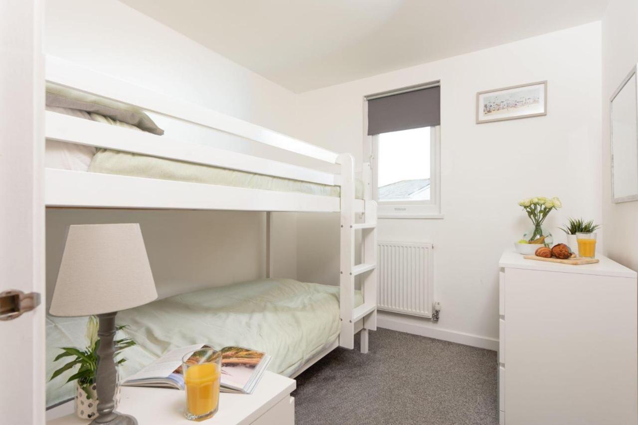 Bushwood-Beautifully Fitted Wooden Lodge Helston Cornwall Buitenkant foto