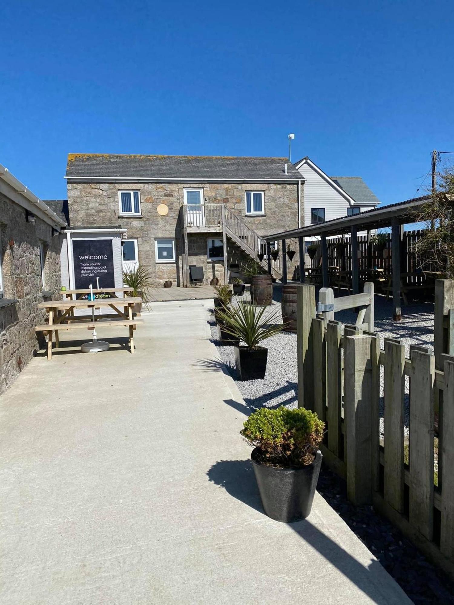 Bushwood-Beautifully Fitted Wooden Lodge Helston Cornwall Buitenkant foto